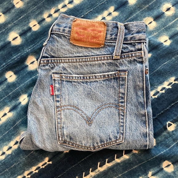 Distressed Levi’s - Picture 1 of 8